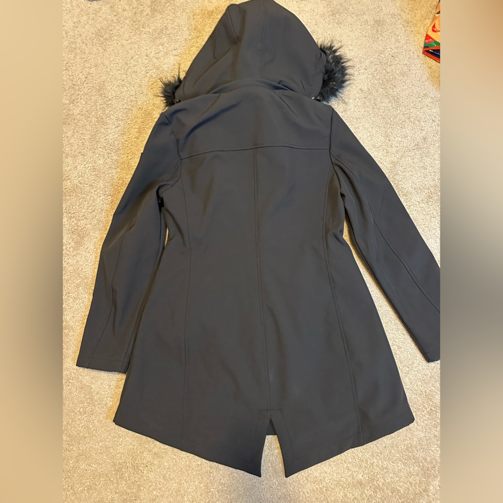 🆕 Guess Black Hooded Coat with Fur Trim - Picture 7 of 10